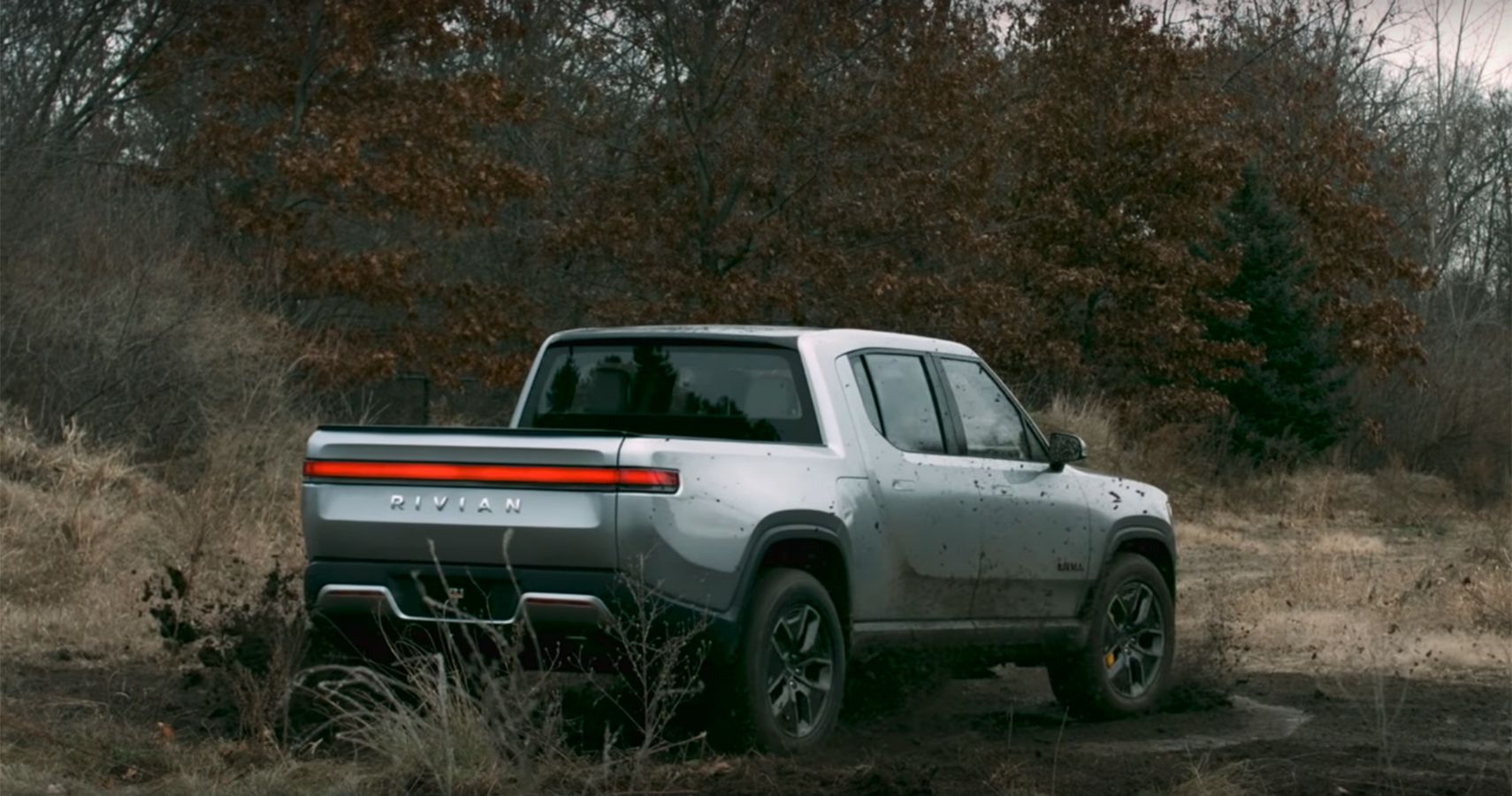 The Rivian Pickup Truck Shows Off Its 'Tank Turn' Feature